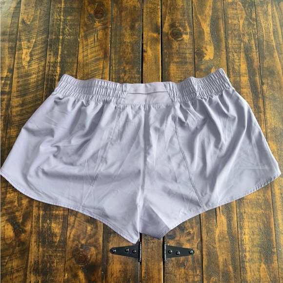 Nike Women's One Dri-FIT Mid-Rise 3" NWT - Picture 10 of 11